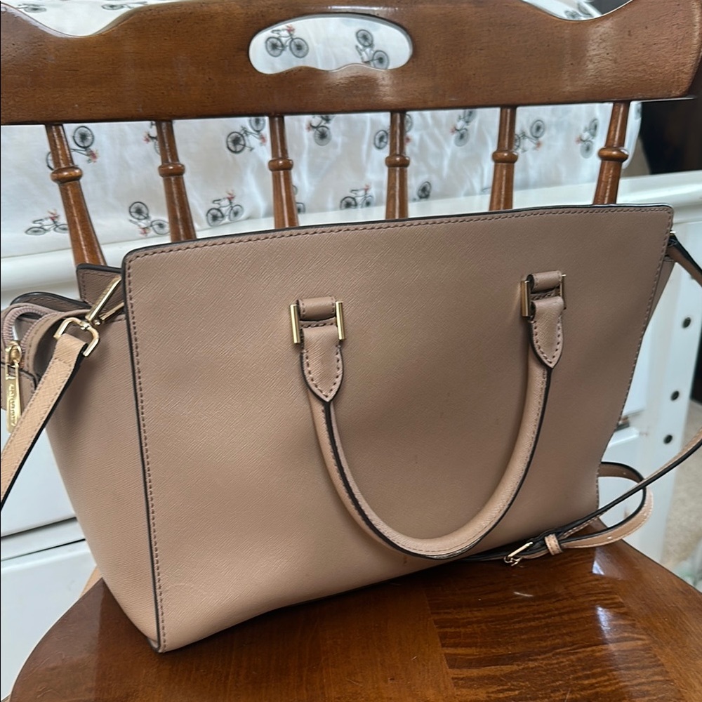 Michael Kors Tan Leather Tote Bag - Picture 2 of 3